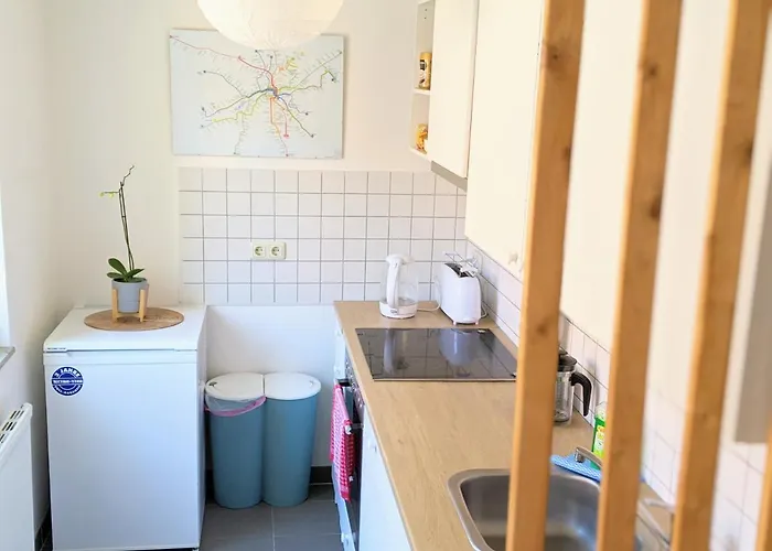 No. 55 - 10 Min To Centre